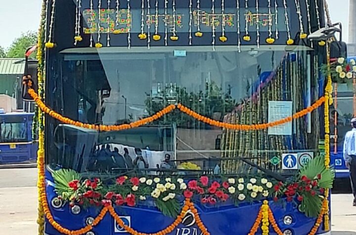 32 BS6 JBM CITYLIFE Low Floor AC buses flagged off by Shri Kailash Ghalot Hon’ble Transport Minister of Delhi on the occasion of the 75th Independence Day 